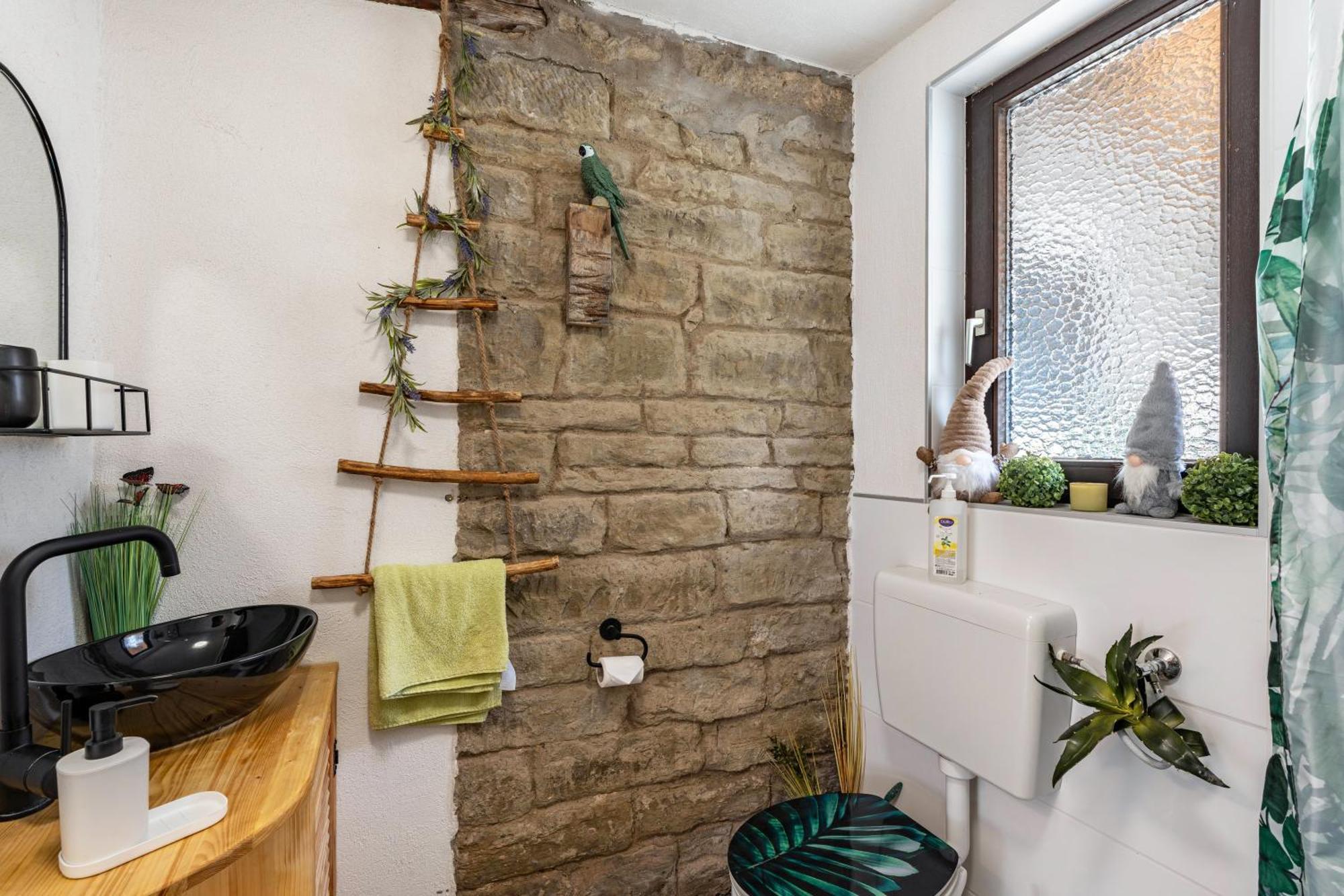 Hobbit Lounge Apartamento Eppingen Exterior foto